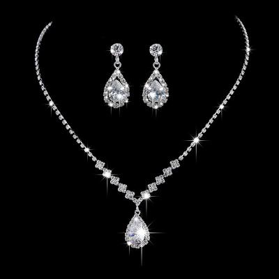 China Romantic Newcomer Fashionable Zircon Jewelry Set Bridal Crystal Necklace And Drop Earring Set For Women for sale