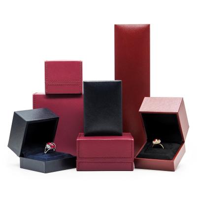 China Factory Direct Selling Hand Made/Blackberry Elegant Fulfillment Gift Jewelry Paper Storage Box For Woman Gold Diamond Ring Precious Jewelery for sale