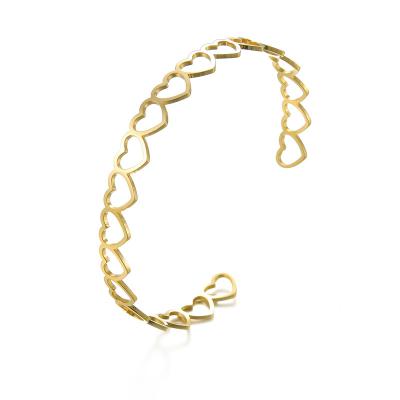 China Newest Arrival Lead Free Nickel Free 14k Gold Plated Hollow Heart Bracelets 316l Stainless Steel Titanium Steel Heart Bracelets for sale