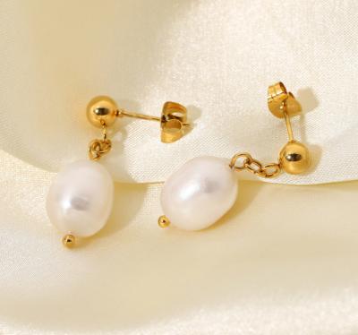 China YICAI Cute Stainless Steel Freshwater Pearl Earrings With Charm Personalized 18k Gold Plated Pearl Stud Earrings for sale