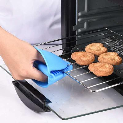 China Traditional Heat Resistant Non-Slip Cooking Gloves with Non-Stick Oven Mitt for sale