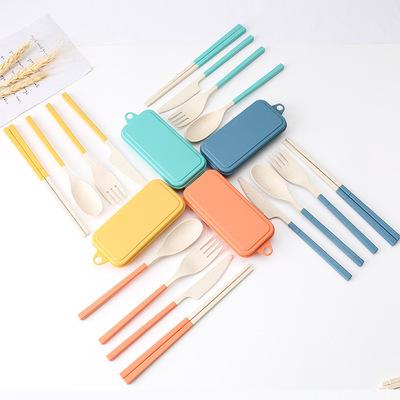 China Sustainable Eco Friendly Straw Cutlery Portable Wheat Travel Cutlery Set for sale