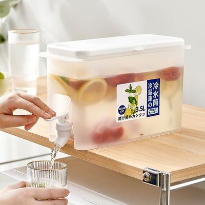 China Modern Large Capacity 3.5L Refrigerator Cold Water Bucket Pot With Plastic Tap Cold Drink Dispenser for sale