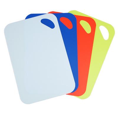 China 2021 Wholesale Amazon Home Viable Kitchen Tools Kitchen Tableware In Different Color For Kitchen Use Non-slip Plastic Cutting Board for sale