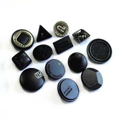 China DFA Viable Maker Vintage Letters Carve To Engrave Button With Logo Square Shape Custom Black Silver Metal Alloy Snap Button for sale