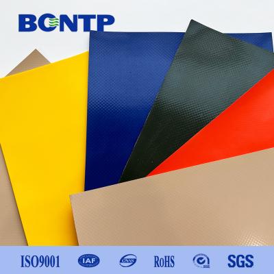 China PVC Canvas Tarps Opblaasbaar PVC Tarpaulin PVC bedekte Tarpaulin Stof Voor water tank Te koop