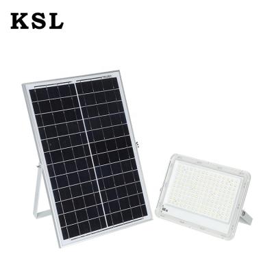 China Hot Selling IP65 40w 60w 100w 150w 200w Garden Die Casting Aluminum Waterproof Flood Solar Garden Led Outdoor Lamp for sale