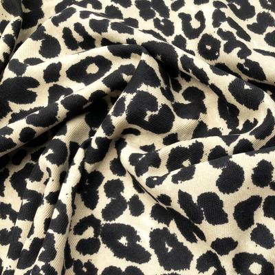 China Blackout Fashion Tops African Leopard Print Fabric Polyester Spandex Fabric Garment Leopard Print for sale