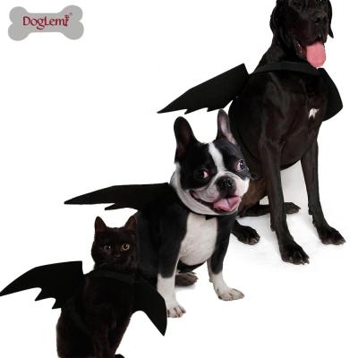 China Sustainable Wholesale Dog Halloween Clothes Costumes Bat Man Dog Cosplay for sale