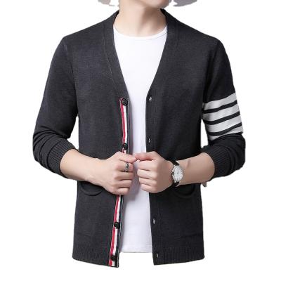 China Anti-wrinkle top grade Autum brand new winter fashion knitted jacket men korean casual cardigan men sweater black coats clothing 2021 for sale