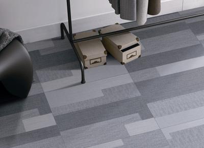 China Chemical Resistant Grey Office Carpet Tiles Random Design Non Slip For House for sale