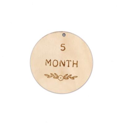 China Europe 2021 Customized Laser Cut Wooden Baby Milestone Monthly Cards for sale