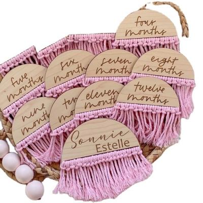 China Hot Sale Europe Amazon Amazon Macrame Baby Milestone Plaque Set For Newborn Baby Gifts for sale