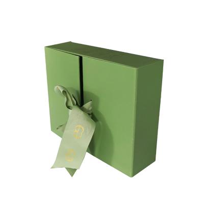 China Recyclable Luxury customized large cardboard double door wedding favors gift box for dress packaging for sale