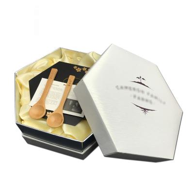 China Recyclable New Design Luxury Hexagonal Gift Packaging Paper Cardboard Box Honey Glass Bottle Custom Hexagon Box for sale