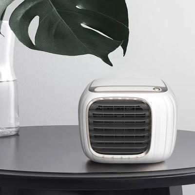 China Mini Humidification Water Cooler Personal Care Cooler USB Fan Fogless Portable Air Cooler For Office for sale