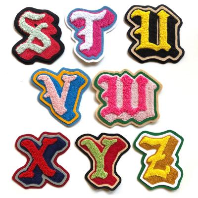 Κίνα 3D china factories heat press embroidered patches custom iron on embroidery patch letter for apparel προς πώληση