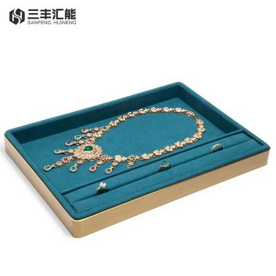 China Wooden Trays Luxury Jewelry Display Jewelery Store Display Metal Necklace and Earrings Jewelry Set Display Tray for sale