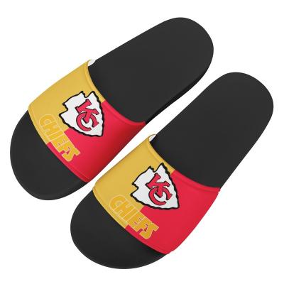 China New Arrivals NFL Printed Logos Print Slippers American Football Team Non-Slip Sandals Casual House Shoes Unisex Outdoor Slippers 1MOQ for sale