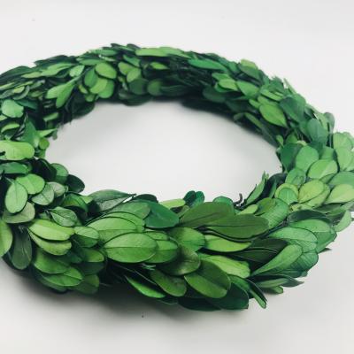 China Durable Traditional 25cm Diameter Preserved Boxwood Garland For Christmas Decoration for sale