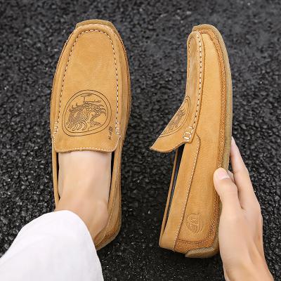 China CUSHIONING high grade men casual shoes loafers youth lightweight shoes men fashion shoes men casual leather sneakers black leather boat shoes for sale