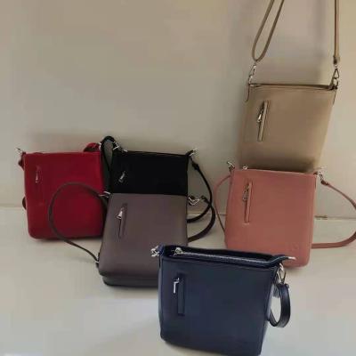 China 2022 Fashion One PU Shoulder Bag Is Bucket Bag Joker Inclined Shoulder Bag for sale