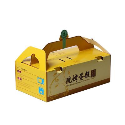 China Recyclable High Quality White Handle Cake Bake Paper Food Package Box With Vent Hole for sale