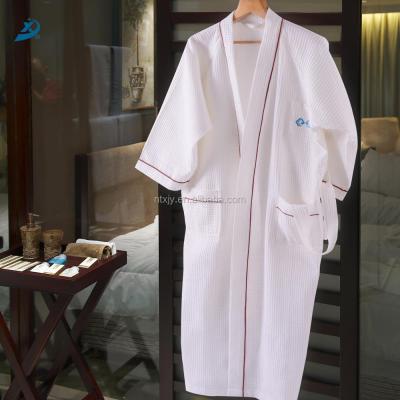 China Breathable bathrobe hotel unisex toweling bathrobe, 100% cotton bathrobe for sale