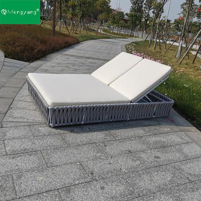 China Modern Aluminum Outdoor Daybed Sun Sofa Couches for sale