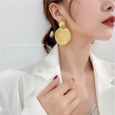 China FASHION Trendy Ladies Fashion Jewelry Gold Plated Diamond Women Shiny Drop Metal Geometry Elegant Rhinestone Earrings for sale