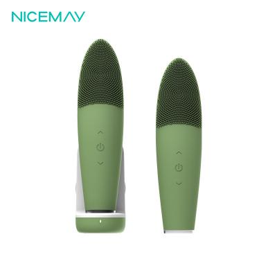 China Anti-Puffiness Private Label Feature Thermal Silicone Facial Cleansing Brush with Inductive Fill Base for sale