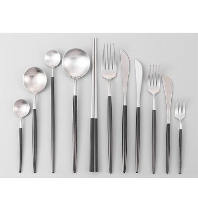 China Food Grade Stocked Silver Spoons Black Fork And Knife Set Colorful White Rose Gold 24pcs Stainless Steel Cutlery For Hotel for sale