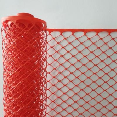 China 4ft x 50ft Green Color Flexible Temporary Hexagonal Plastic Mesh Poultry Fence On Sale for sale