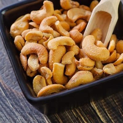 China High quality and safty Japanese flavor nutritious salted roasted cashew nuts for sale