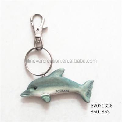 China Craved& hand painted custom animal shaped wooden fish key chain manufacturers in china for sale