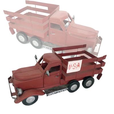 China Europe Christmas Decoration Retro Vintage Truck Metal Truck Handmade Decorative Metal Model Truck for sale