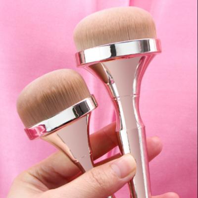 China Angular Blush Rose Gold Brush Makeup Tool Synthetic Hair Plating Handle Highlighting Brush With PVC Bag for sale