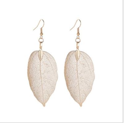 China High Quality Customized Wholesale Necklace Jewelry Set Hollow Leaf Shape Ring Pendant Earrings Women's Leaf Earrings for sale