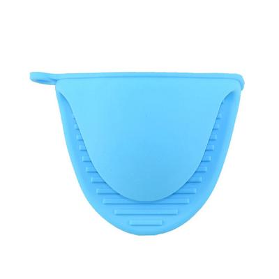 China Fashion.eco-friendly Silicone Kitchen Pot Insulated Heat Organizer Cups Microwave Oven Gloves Hot Plate Clip for sale