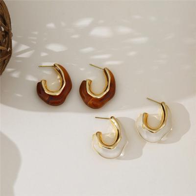 China TRENDY Amber Resin Earrings Acrylic Hoop Irregular C-shaped Twisted Clear Earrings For Women 2021 for sale