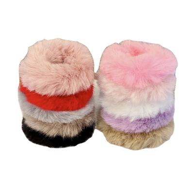 China Fashion XUFANG 2021 New Korean Winter Hot Hair Rope Artificial Faux Fur Elastic Rubber Band Hair Ring Girl Cute Furry Elastic for sale