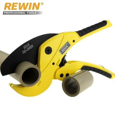 China For Cutting PE PVC PPR Pipe PE or PVC or PPR Pipe Cutter Scissors Hand Plumbing Tools Professional Tube Cutter for 64mm for sale