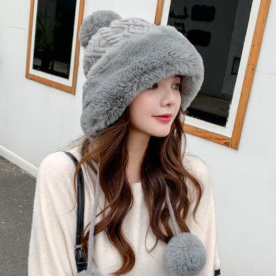 China New Large COMMON Tender Hats Pom Tail Warm High Quality Beanie Hats With Fur Winter Retro Design for sale