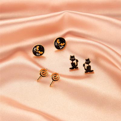 China Factory Wholesale Cute Fun Halloween Earrings Character Bat Skull Ear Stud Eardrops for sale