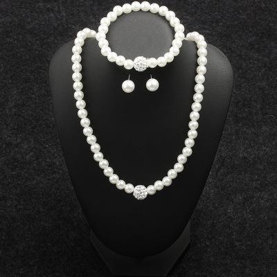 China Wholesale FASHIONABLE Diamond Ball White Pearl Necklace Set Three Piece Lady Set Hot Selling Diamond Jewelry Sets For Women Jewelry for sale