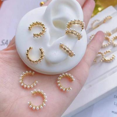 China Pearl Punk Inlay C Shape Earrings C Shape Gold Plated Earrings Accessory Part / Wedding Beautiful Jewelry for sale