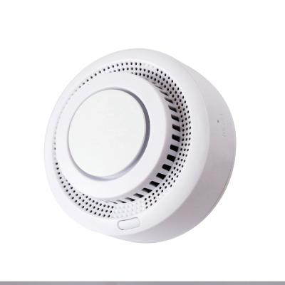 China Tuya Life Control Wifi Remote Control Smart Smoke Detector High Sensitivity Smoke Detector for sale