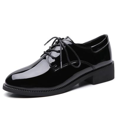 China Penny Loafers Lace Up Patent Classic Leather Dress Oxford Women Breathable Women Shoes 2021 Shoes Casual Shoes for sale