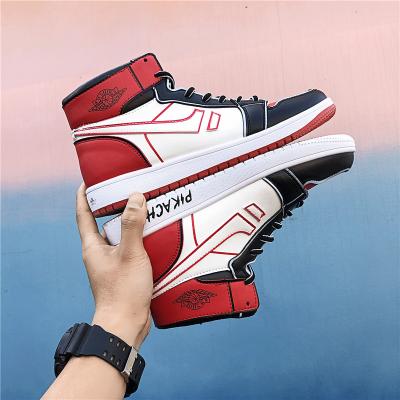 China Lightweight Men Skateboarding Shoes Breathable Sport High Tops Street Sneakers Hip Hop Sports Walking Shoes Men's High Tops for sale