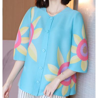 China QUICK-DRY pleated women's spring T-shirt 2022 new foreign elegant women's short soft spring temperament tops for sale